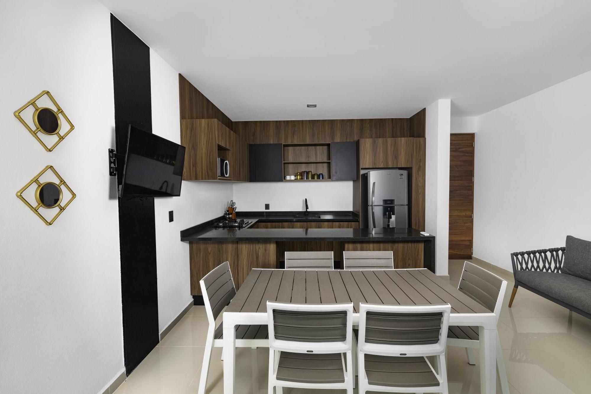 Angelina 28 Beachfront And Family Apartments - Modern And Relaxing Long Stays - 20 Min From Cancun Airport Puerto Morelos Exteriér fotografie